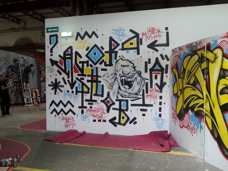 "Agora Phobia" : Freestyle réalisé lors de la Big Jam à Nancy le 28 juillet 2015 (personnage central peint par Scaf) "Agora Phobia" : Freestyle réalisé lors de la Big Jam à Nancy le 28 juillet 2015 (personnage central peint par Scaf)
