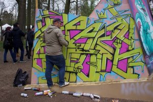 Peinture graffiti réalisée en live lors du Chill Up Festival à la Pépinière de Nancy par Hyperactivity Rocks, 2016