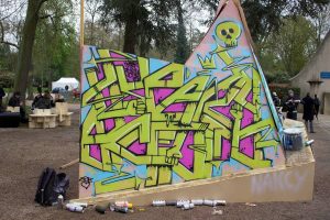 Peinture graffiti réalisée en live lors du Chill Up Festival à la Pépinière de Nancy par Hyperactivity Rocks, 2016