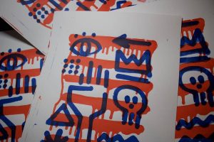 "Hieroglyphics" impression artisanale d'estampes en sérigraphie Hyperactivity Rocks, 2016